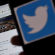 Image for article titled Twitter Briefly Grows a Spine, Says It Was an Accident